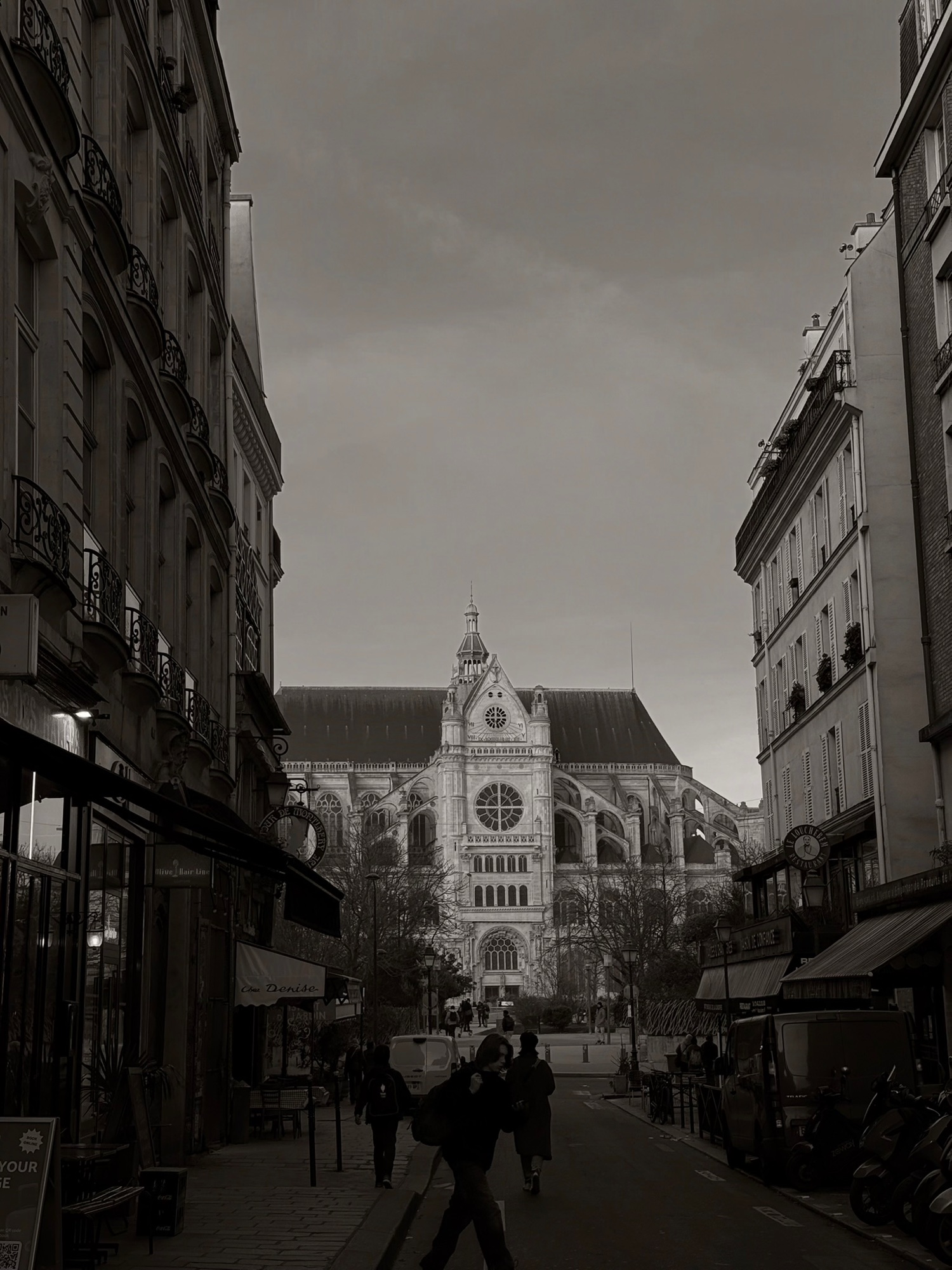 Église Saint-Eustache from a Paris side street